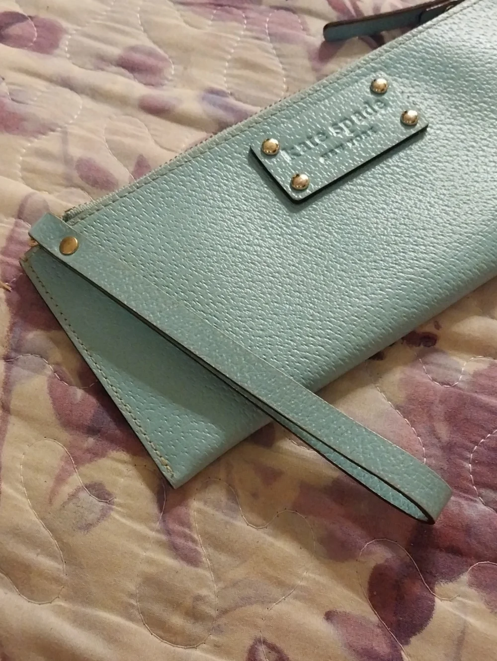 Kate Spade New York Wellesley Slim Neda wristlet.
